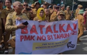 Prof. Dr. KH Sutan Nasomal: Demo Kepala Desa ke Istana Bukti Menteri Harus Dievaluasi