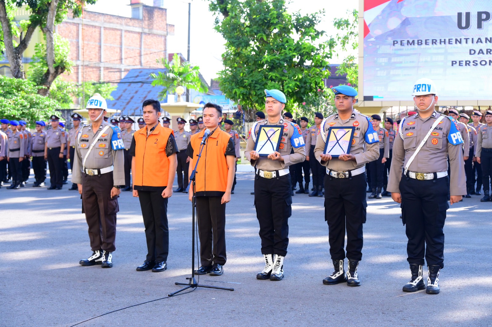 Polda Jambi Pecat 4 Personel Lewat Upacara PTDH, Tegaskan Komitmen Tegakkan Disiplin