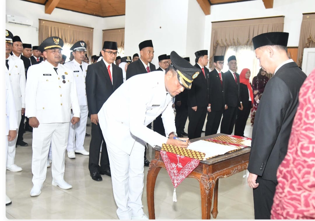 Wabup Muslimin Tanja Lantik 96 Pejabat, Tekankan Integritas dan Kinerja